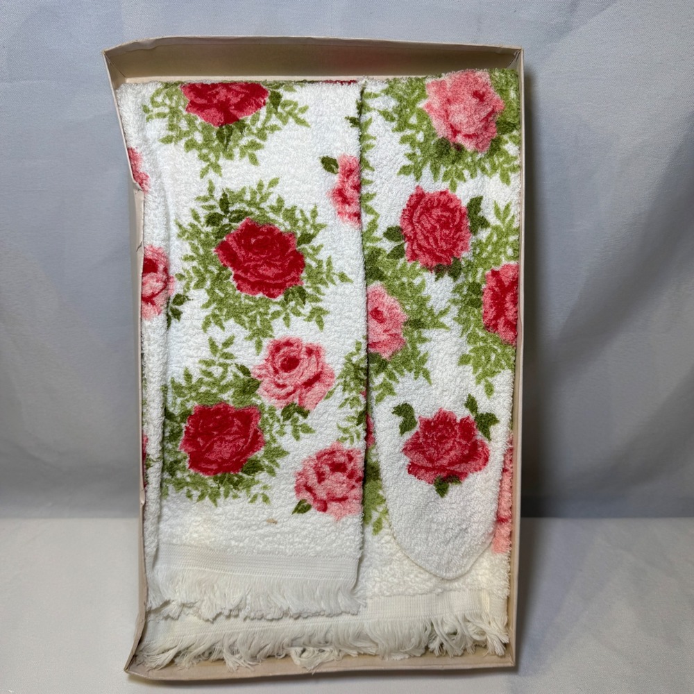 Vintage Cannon Cotton Bath Hand Towel Washcloth Set Pink Rose Floral Fringe USA